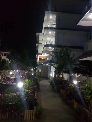 Hotel Shiva's Dream