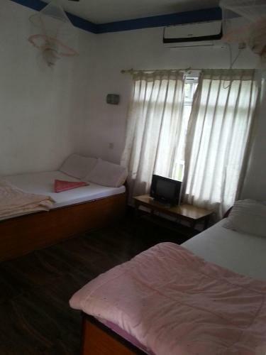 Hotel Shiva's Dream