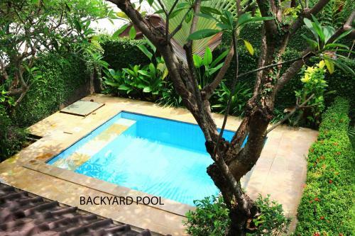 Lovina Beachhouse Villas