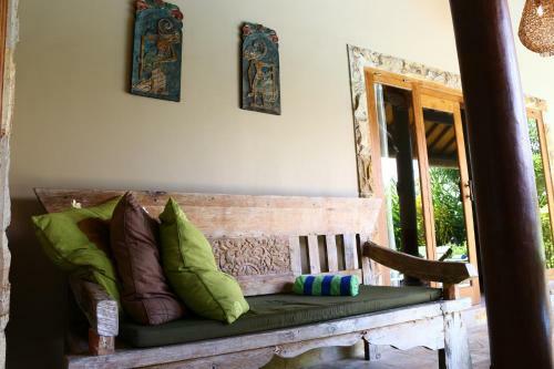 Lovina Beachhouse Villas
