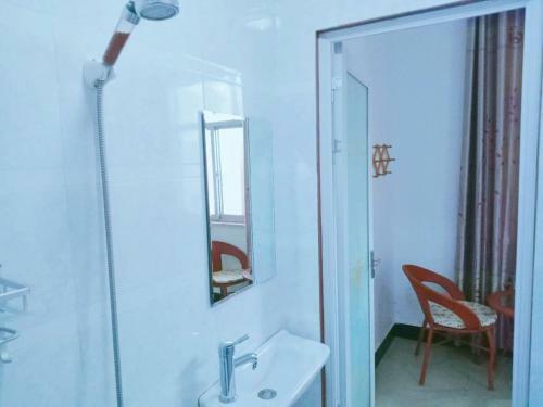 Dunhuang Han And Tang Dynasties Station Hostel