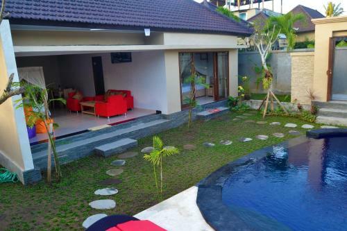Ratna Villa