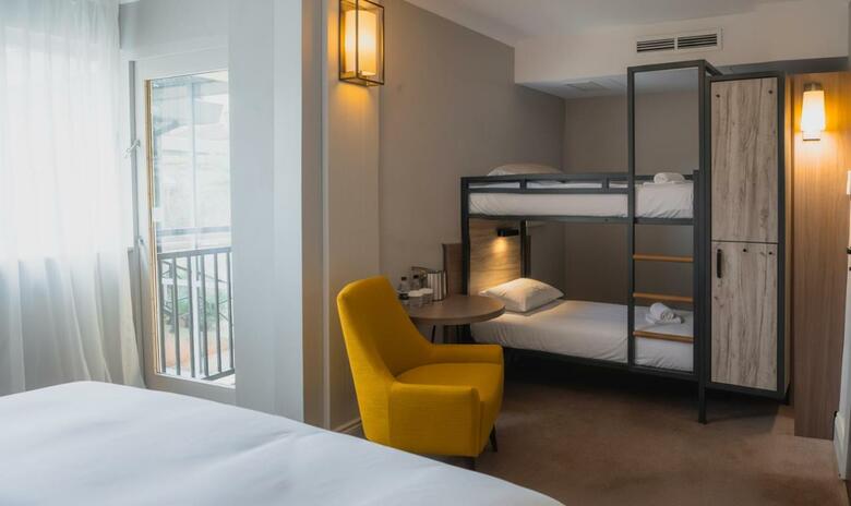 Hotel A&O London Docklands Riverside