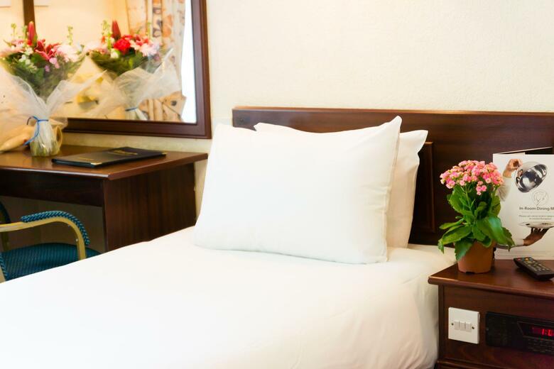 Hotel Bayswater Inn