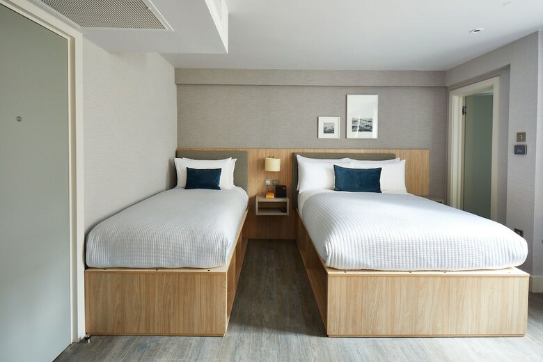 Hotel Inhabit