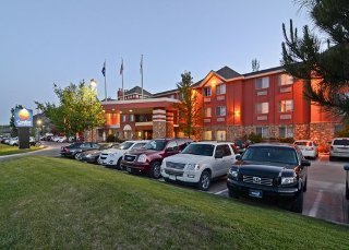 Hotel Quality Inn & Suites