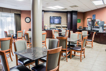 Hotel Comfort Suites (durham)