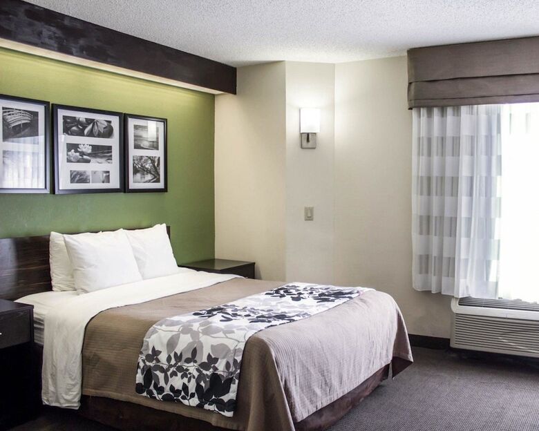 Hotel Sleep Inn (garner)