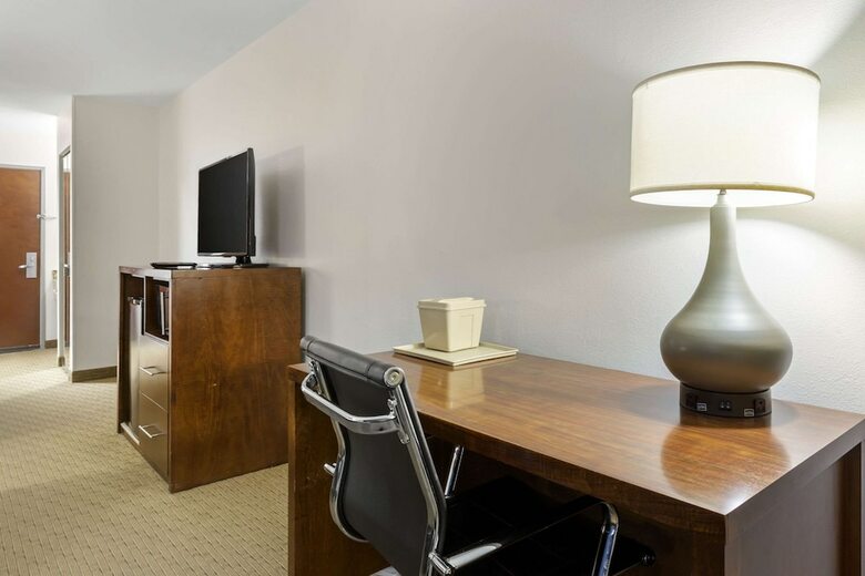 Hotel Comfort Inn