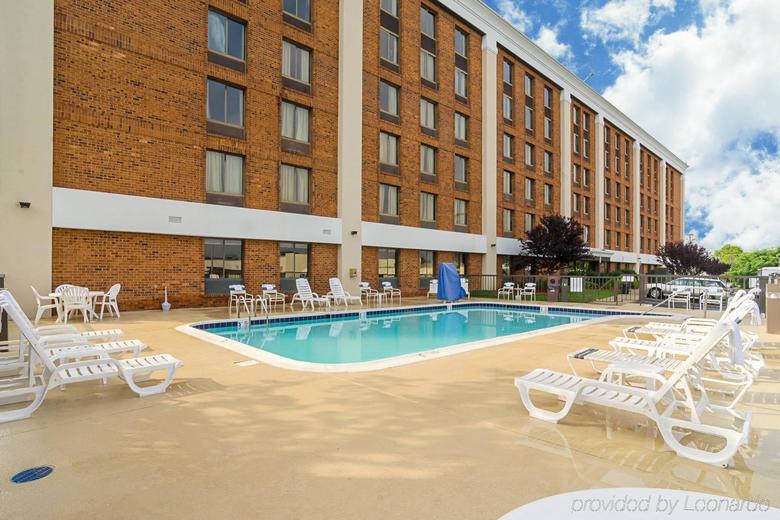 Hotel Quality Inn West End