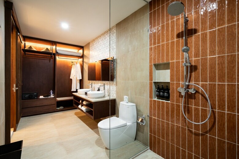 Hotel Bebek Tepi Sawah Restaurant & Villas