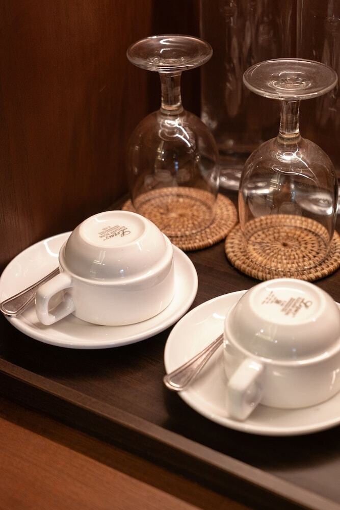 Hotel Bebek Tepi Sawah Restaurant & Villas