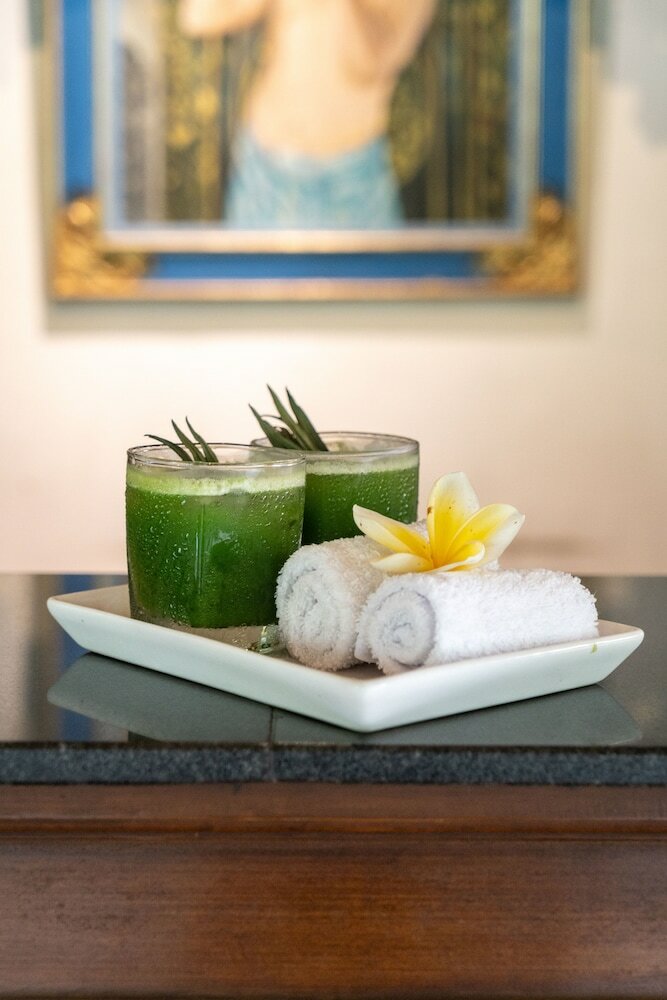 Hotel Bebek Tepi Sawah Restaurant & Villas
