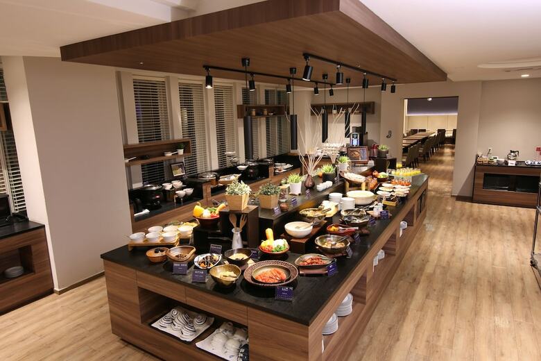 Quintessa Hotel Sapporo