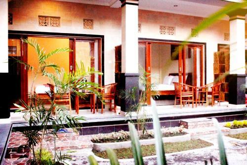 Taman Indah Homestay