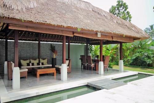 Villa Sayang Estate