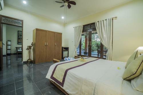 Hostal Nyoman Sandi Guest House