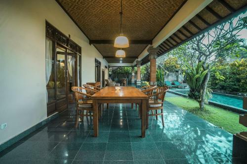 Hostal Nyoman Sandi Guest House