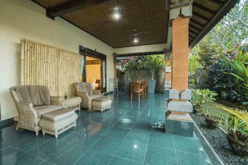 Hostal Nyoman Sandi Guest House