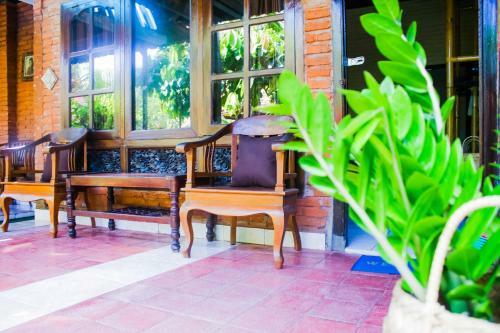Nyoman Astana Bungalow