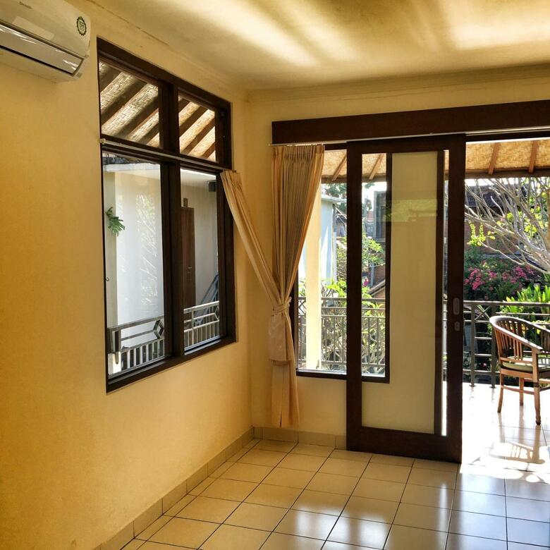 Hostal Merthayasa Bungalows