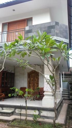 Hostal The West Side