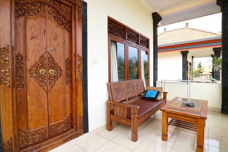 Hostal Puji Bungalow