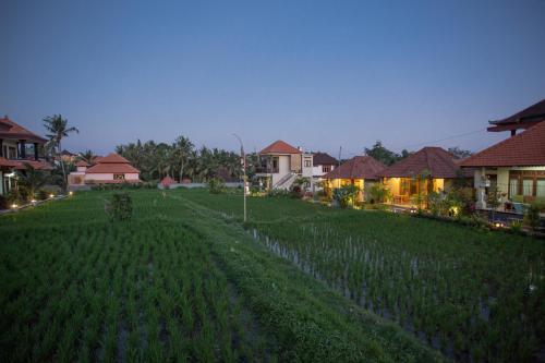 Hostal Puji Bungalow