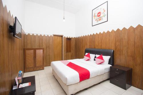 Hostal Oyo 524 Makuta Hotel