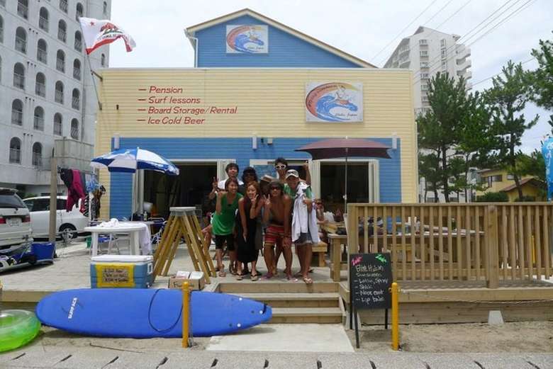 Posada Flying Sumo Surf Company