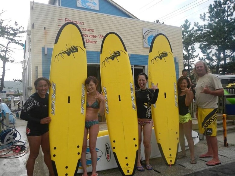 Posada Flying Sumo Surf Company