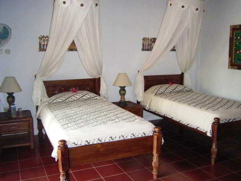 Hostal Hotel Bunga Permai