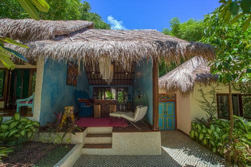 Hostal Uluwatu Surf House