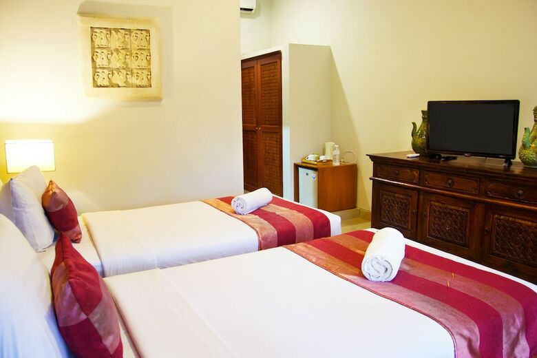 Hostal Puri Sindhu Mertha Guest House