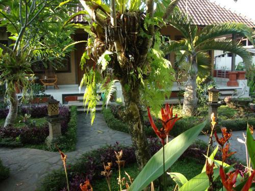 Hostal Gusti Home Stay Ubud
