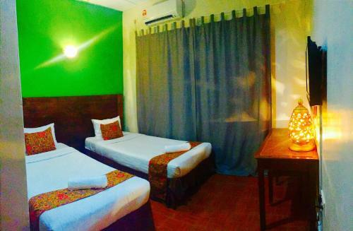 Hotel Pangkor Indah Beach Resort