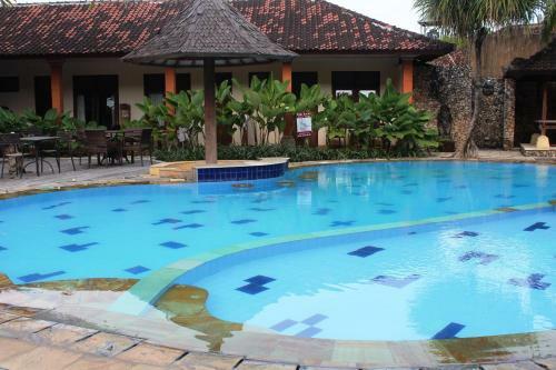 Indi Hotel
