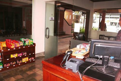 Indi Hotel
