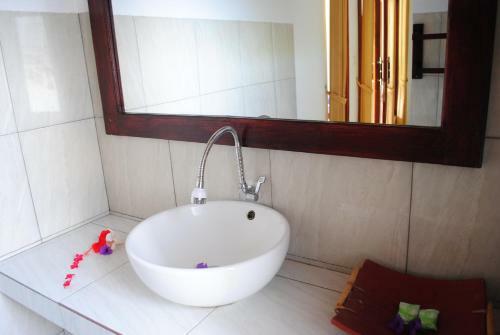 Bed & Breakfast Tiara Homestay Pemuteran Bali