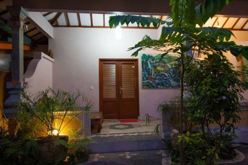 Bed & Breakfast Seminyak Oasis