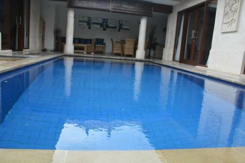 Taman Kesari Villas
