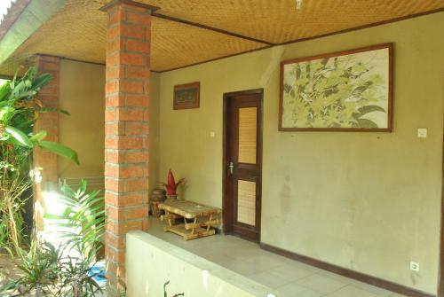 Hostal Badini Homestay Pemuteran Bali