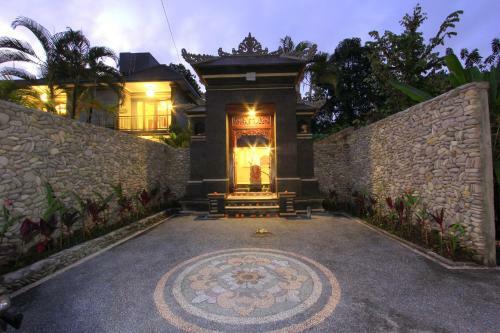Hostal Pekak Mangku Guest House