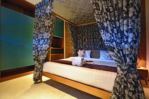 Hotel Sama Sama Suites & Restaurant
