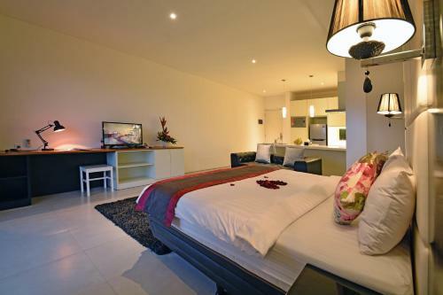 Hotel Sama Sama Suites & Restaurant