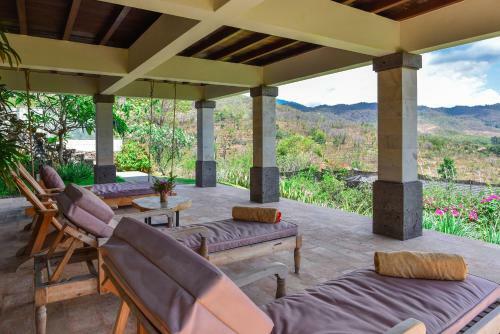 Villa Sumberkima Hill Retreat