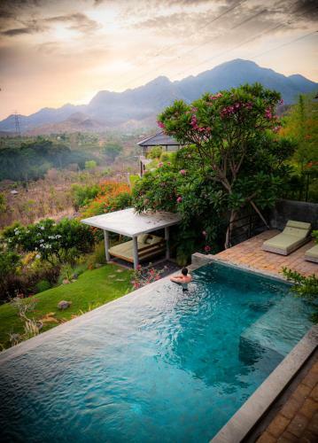 Villa Sumberkima Hill Retreat