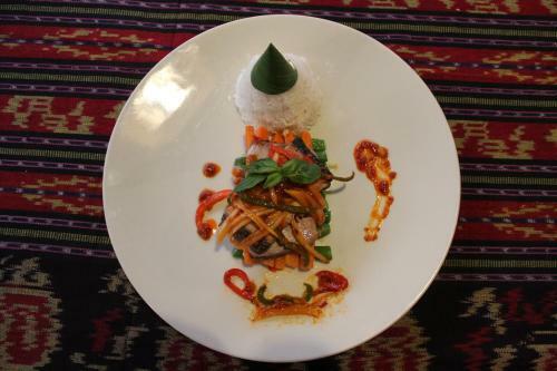Hostal Ode Resto Guesthouse