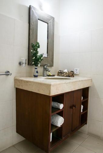 Hostal Sunhouse Guesthouse