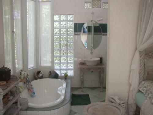 Shady Grove Healing Centre And Homestay